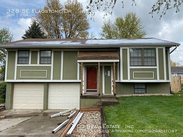 1st image of 328 SE Flagstone Dr