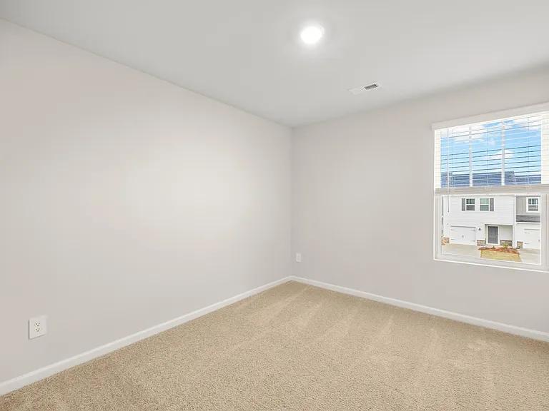 5253 Brailey Cir — Photo 17