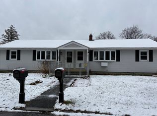 107 Carr St, Springfield, MA 01118