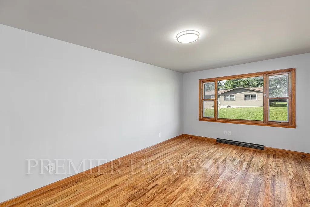 2 bed, 900 sqft, $1,295 — Photo 4
