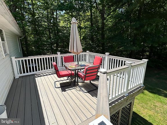 3rd image of 10278 Redbud Rd