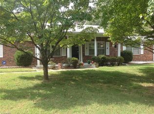 436 Uppergate Ln, Kernersville, NC 27284