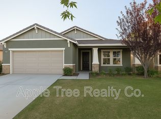 1349 Edelweiss Dr, Beaumont, CA 92223