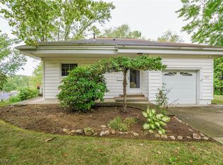 860 Milburn Rd NE, Massillon, OH 44646