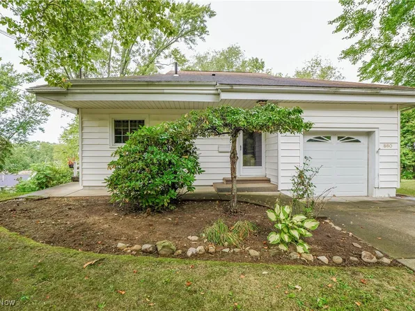 860 Milburn Rd NE, Massillon, OH 44646