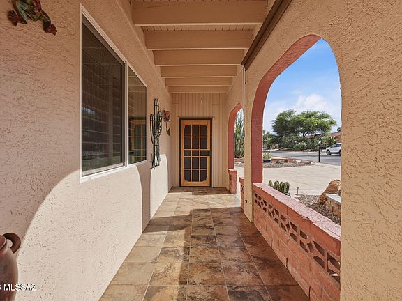 3rd image of 636 N Paseo Rico