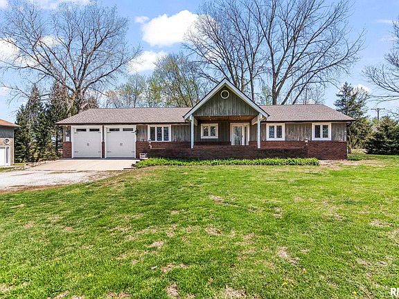 3rd image of 2784 Hilltop Rd