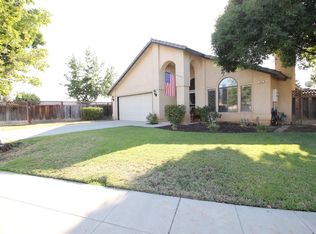 215 N Douglas Ave, Clovis, CA