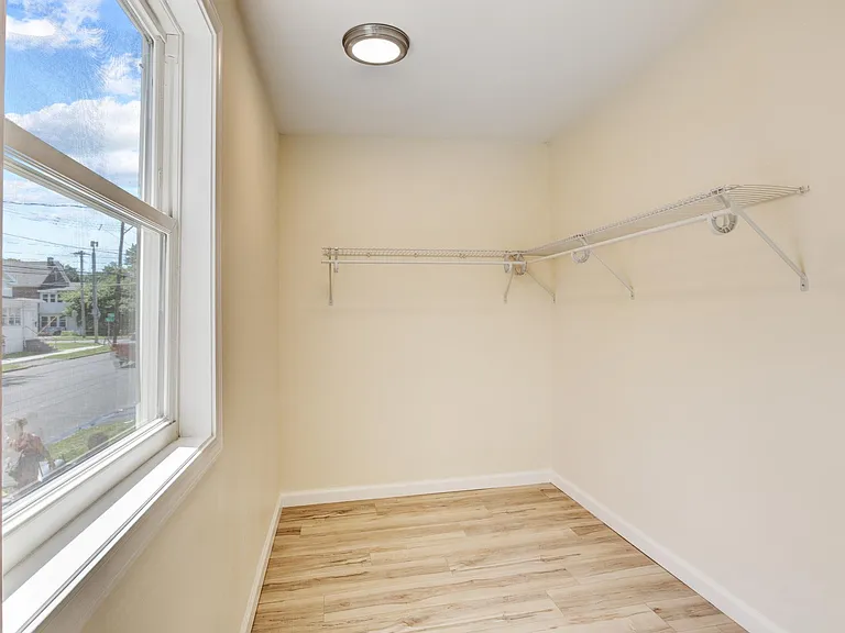 1002 Park St — Photo 7