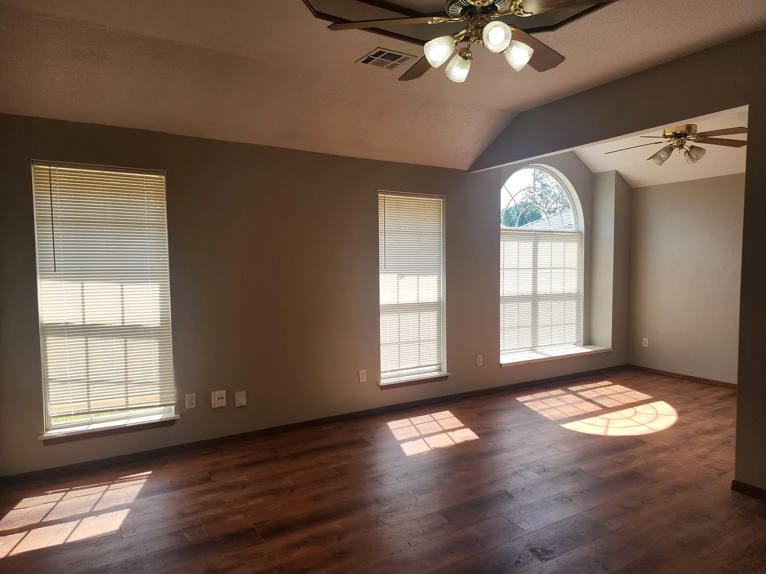 13004 Springcreek Parkway - 1 — Photo 4