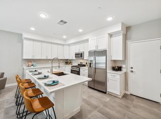 1452 E Vista Way #143, Vista, CA 92084