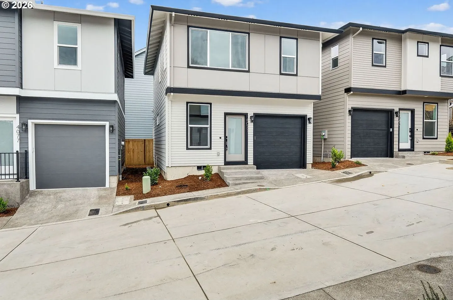 Stunning New Construction 2-Bedroom Home with Garage, Deck & Modern Kitchen — Photo 3