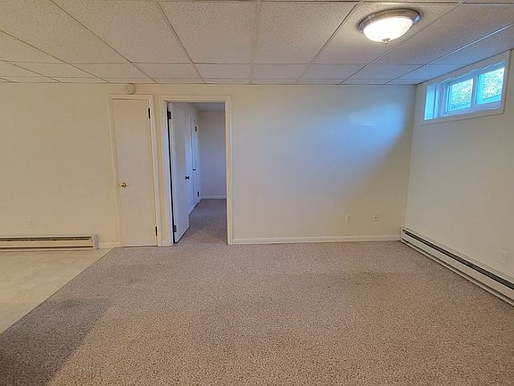 3rd image of 190 Carbaugh Dr #4