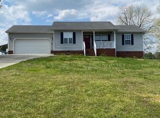 131 Rodeo Dr, Rock Spring, GA 30739