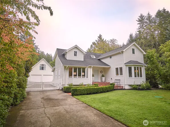 5990 Battle Point Drive NE, Bainbridge Island, WA 98110