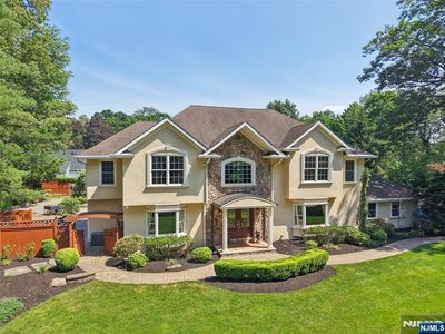 310 Monroe Ave, Wyckoff, NJ, 07481