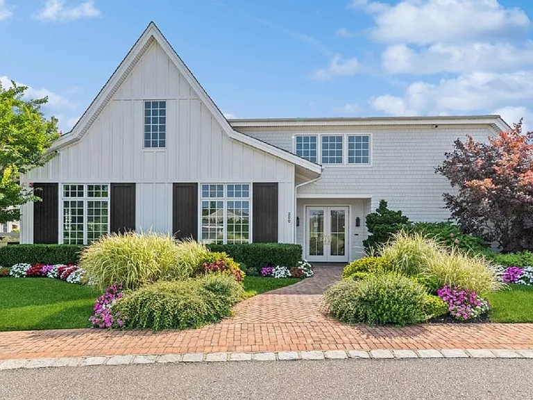 704 High Pond Ln — Photo 41