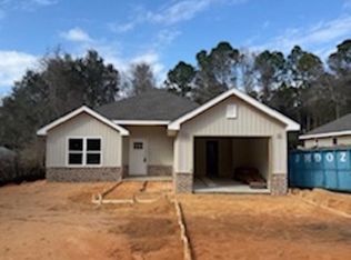 5132 Bankhead Dr, Pensacola, FL 32526