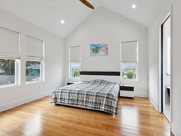 2129 Angela Ave — Photo 14