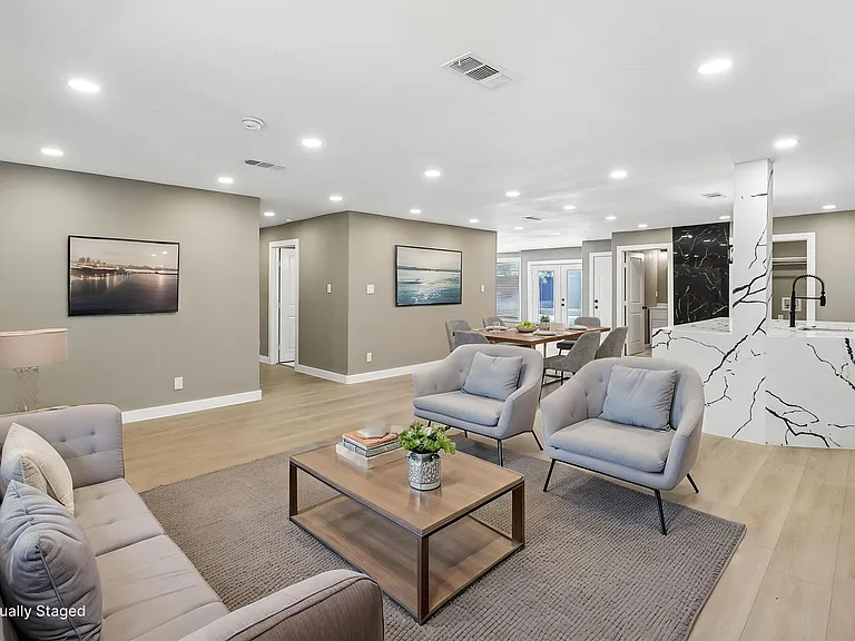 10711 Cromwell Dr — Photo 7