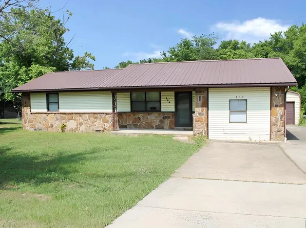 322 Bayless Ct, Gassville, AR 72635