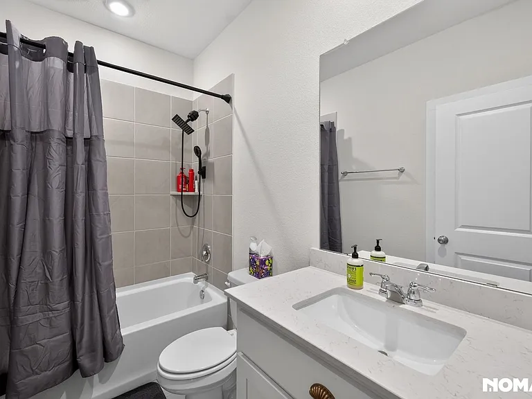 626 Cari Ln — Photo 13