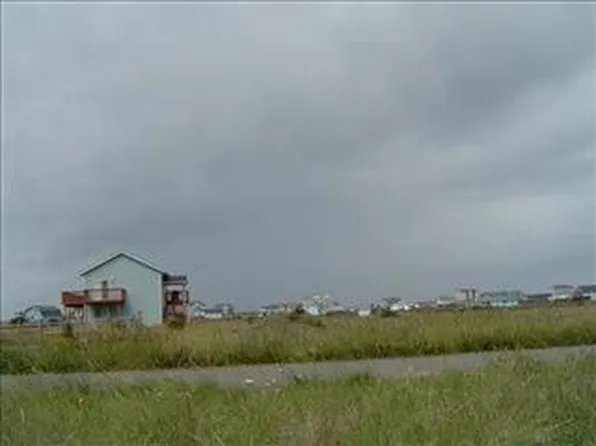 1479 Diamond Head Ave SW, Ocean Shores, WA 98569
