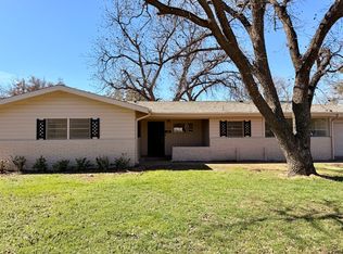 318 S Leggett Dr, Abilene, TX 79605