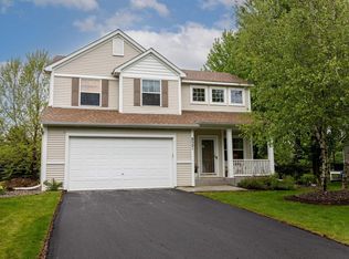 8521 Allegheny Grove Blvd, Victoria, MN 55386