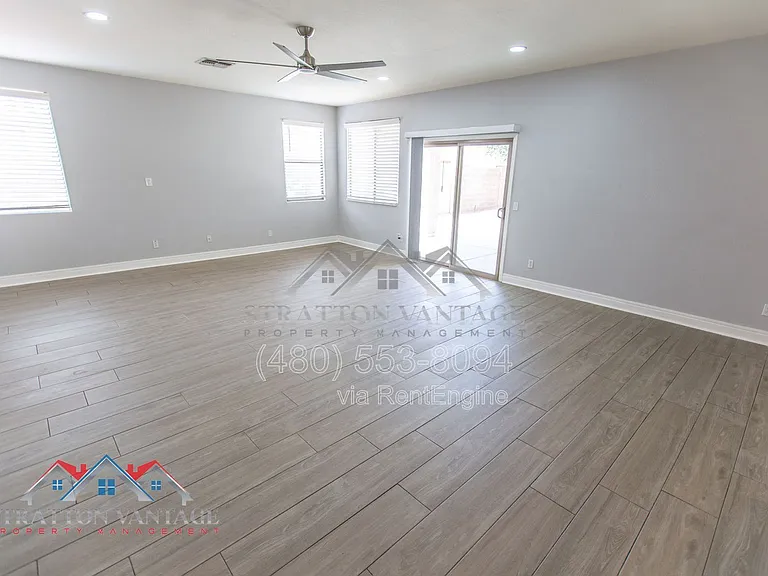 3068 E Ravenswood Dr — Photo 9
