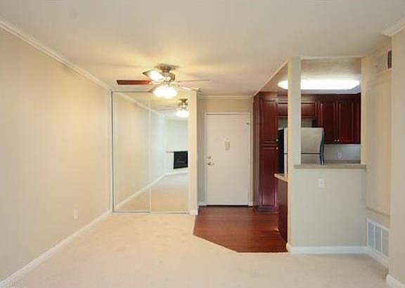 4th image of 5535 Canoga Ave APT 201