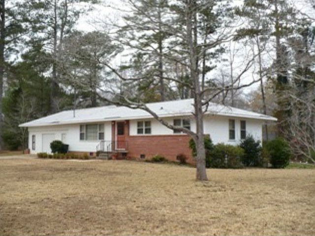 1st image of 1860 Pineview Dr