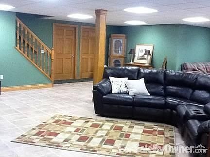 Finished basement, doubles the sq ft!