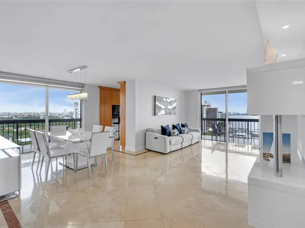 2333 Brickell Ave APT 1705, Miami, FL 33129