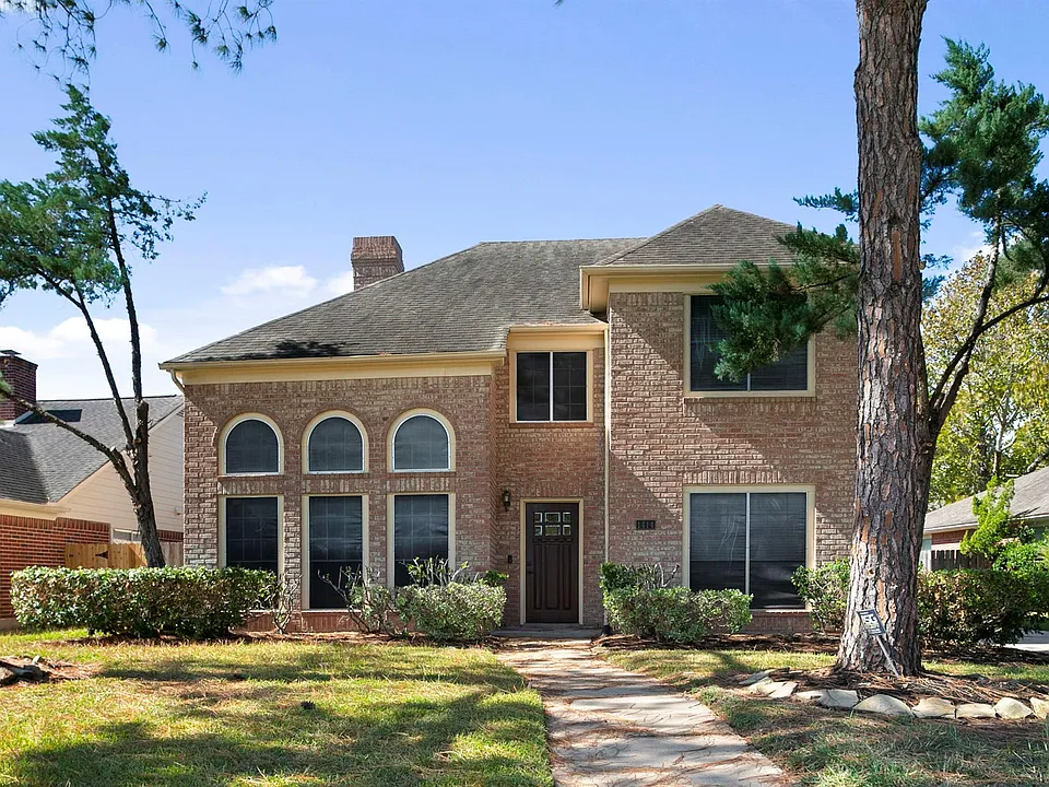 1414 Bluestone Dr