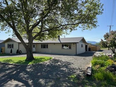 250 N 5th St, Montague, CA, 96064