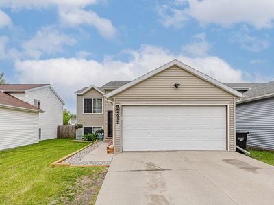 5932 24th St S, Fargo, ND, 58104