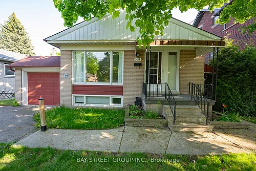 394 Centre St E #LOWER Photo 1 394 Centre St E #LOWER Photo 1
