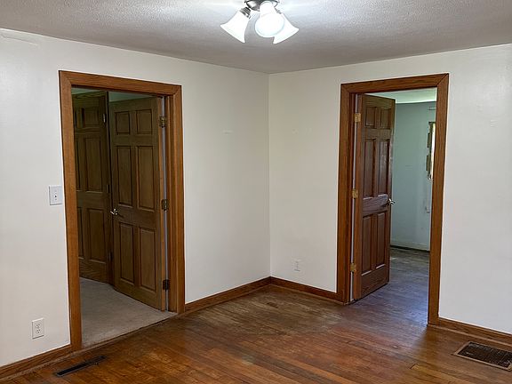 4th image of 30911 Georgetown Rd