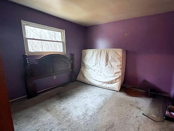 5th image of 15927 Briggs Rd