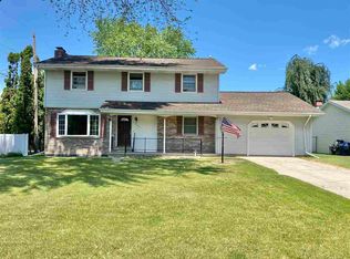 3297 Greenfield Ct, Bay City, MI