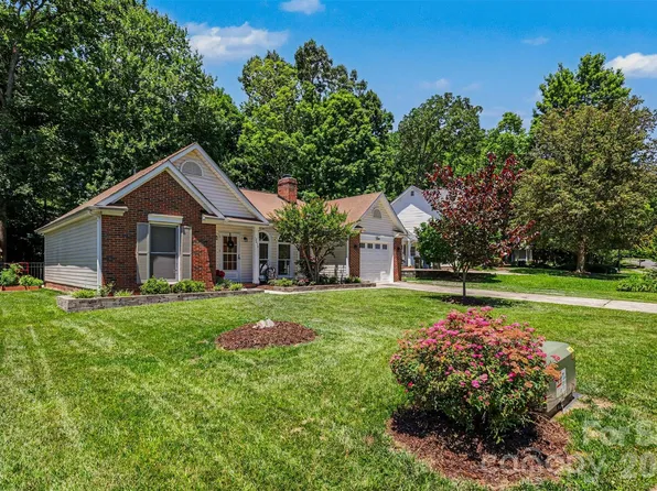 12619 Levins Hall Rd, Huntersville, NC 28078