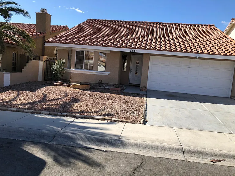 8641 Caribbean Ct — Photo 1