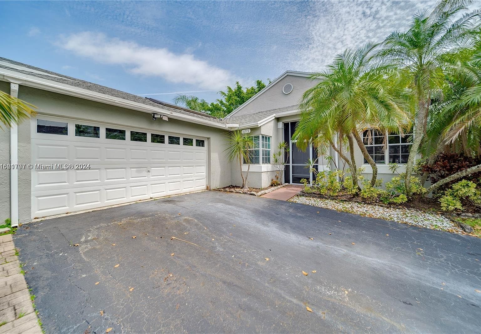 10773 Lago Welleby Dr, Sunrise, FL 33351 Zillow