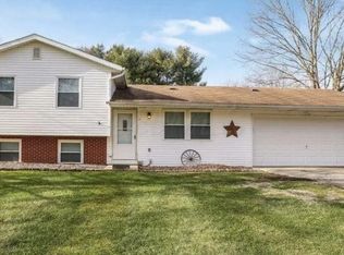 9769 Creek Rd, Pataskala, OH 43062