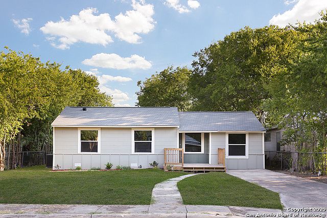 1st image of 538 Thorain Blvd