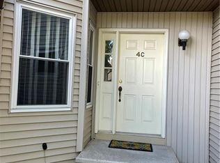 4 Spring Ct E #C, Broad Brook, CT 06016