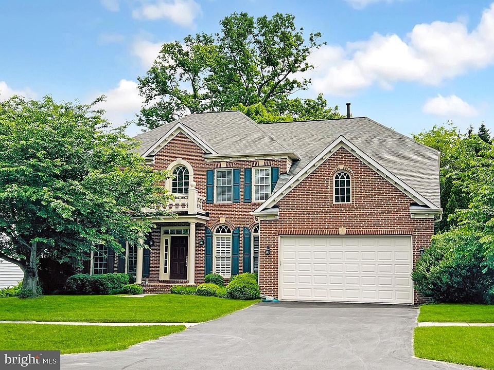 1st image of 4412 Winding Oak Dr