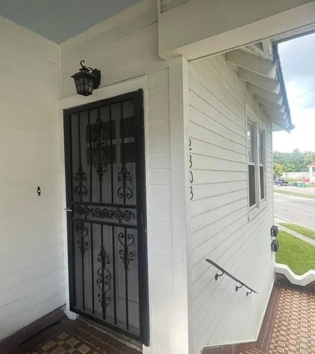 2301 Gentilly Blvd