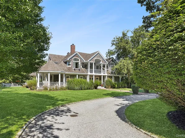 29 Cedar Lane, Remsenburg, NY 11960